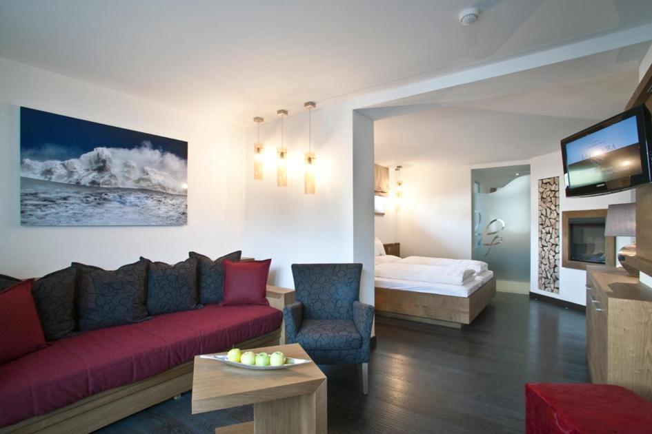 Hotel La Fradora - Dolomites Hotel San Cassiano  Pokój zdjęcie