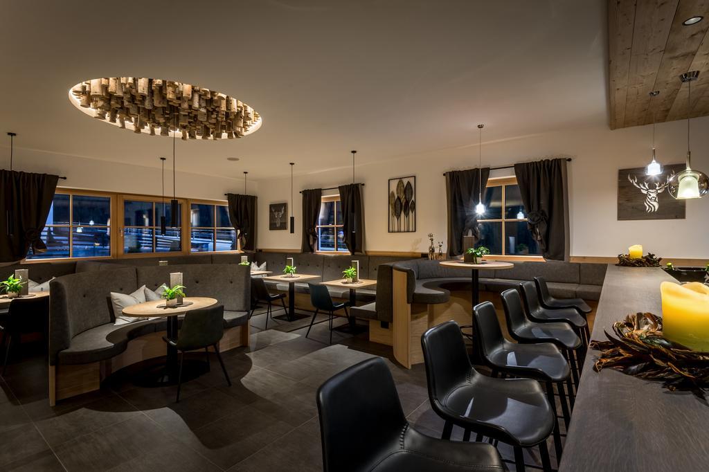 Hotel La Fradora - Dolomites Hotel San Cassiano  Zewnętrze zdjęcie