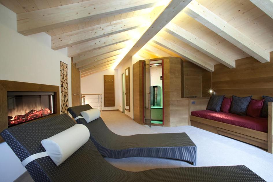 Hotel La Fradora - Dolomites Hotel San Cassiano  Zewnętrze zdjęcie